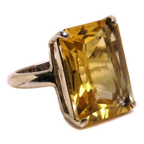 Pebble Silver emerald cut ring