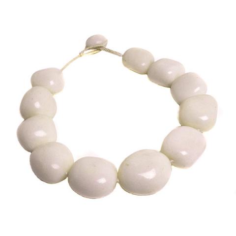 Pebble White agate necklace