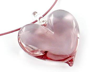 Yummi Glass Happy heart pendant in raspberry pink glass